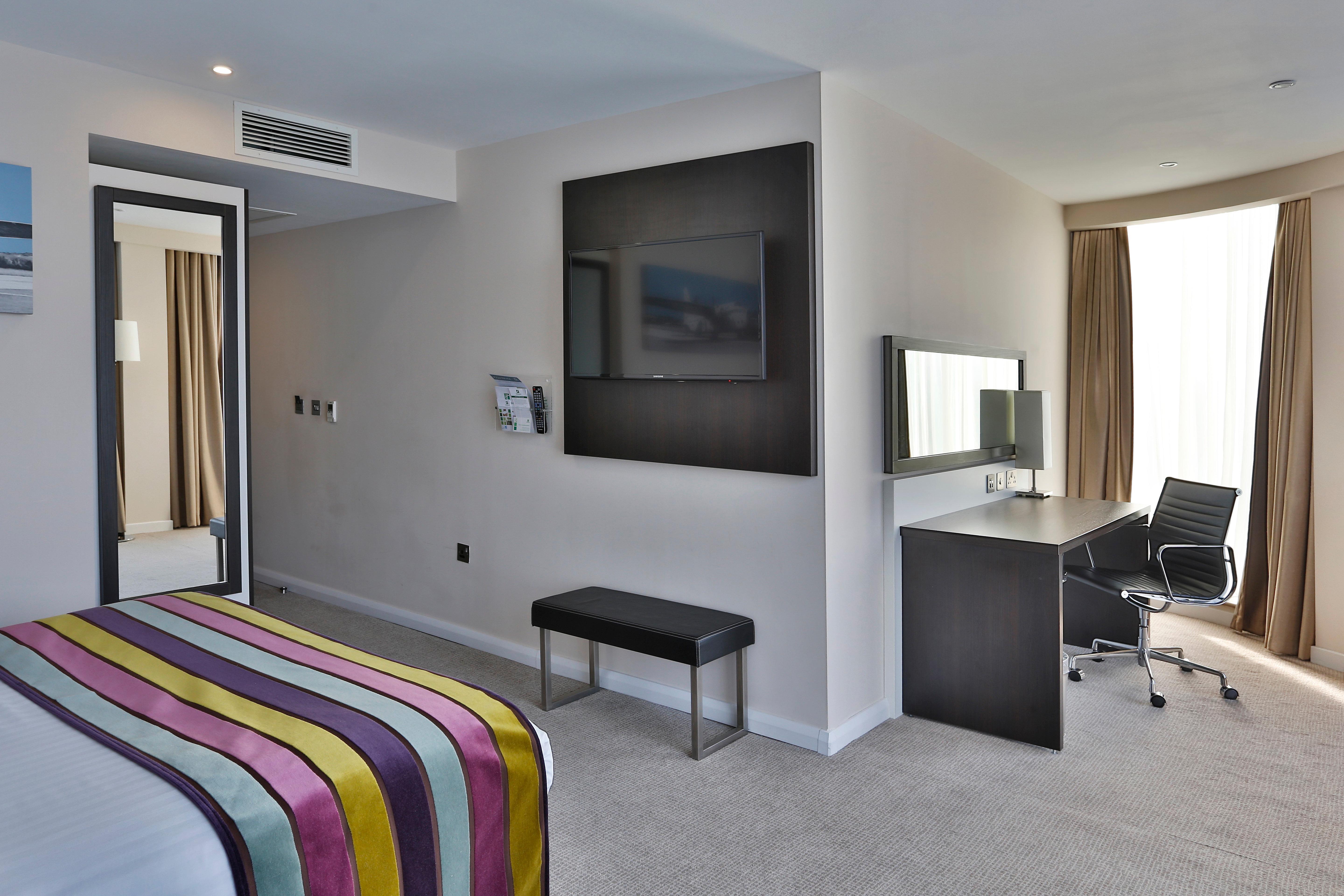 Holiday Inn Southend By Ihg Exterior foto