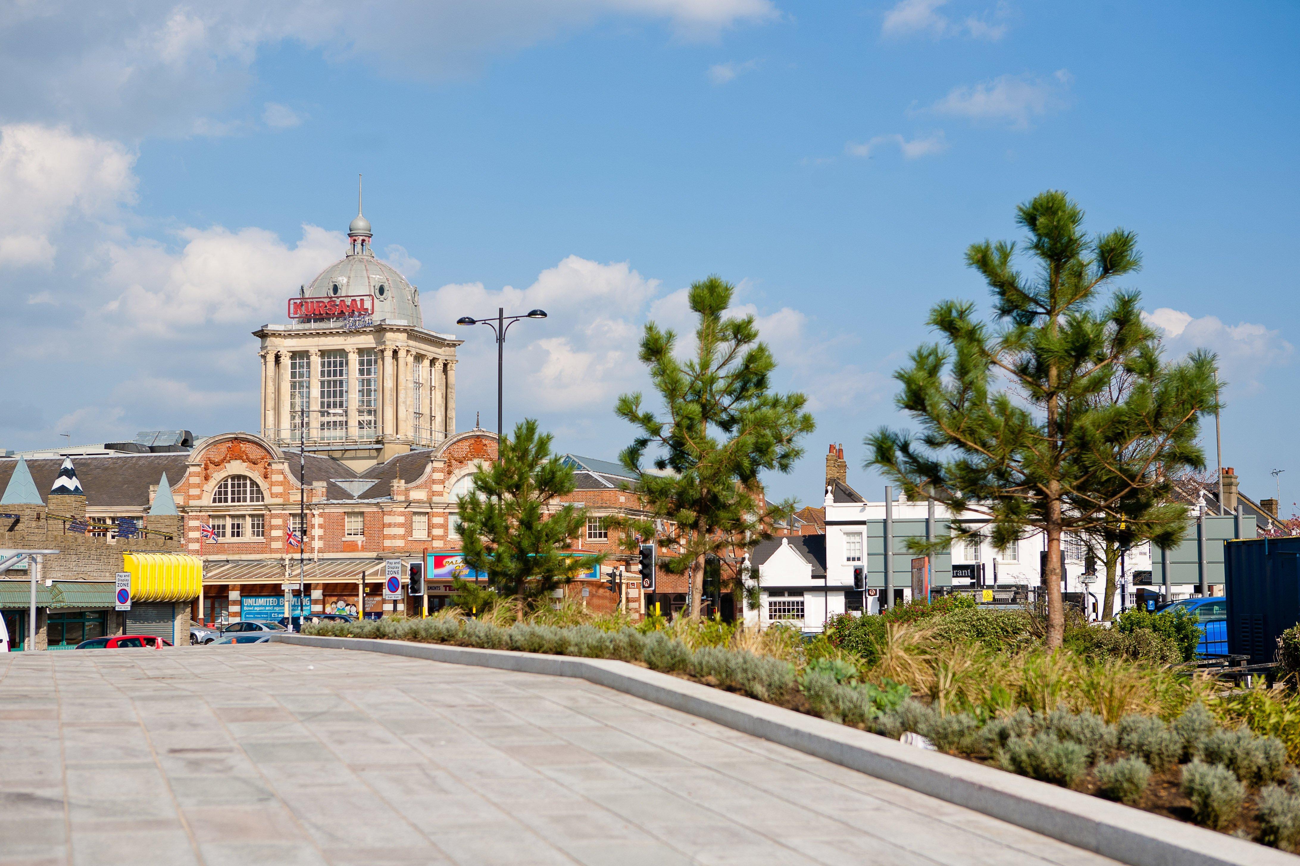 Holiday Inn Southend By Ihg Exterior foto