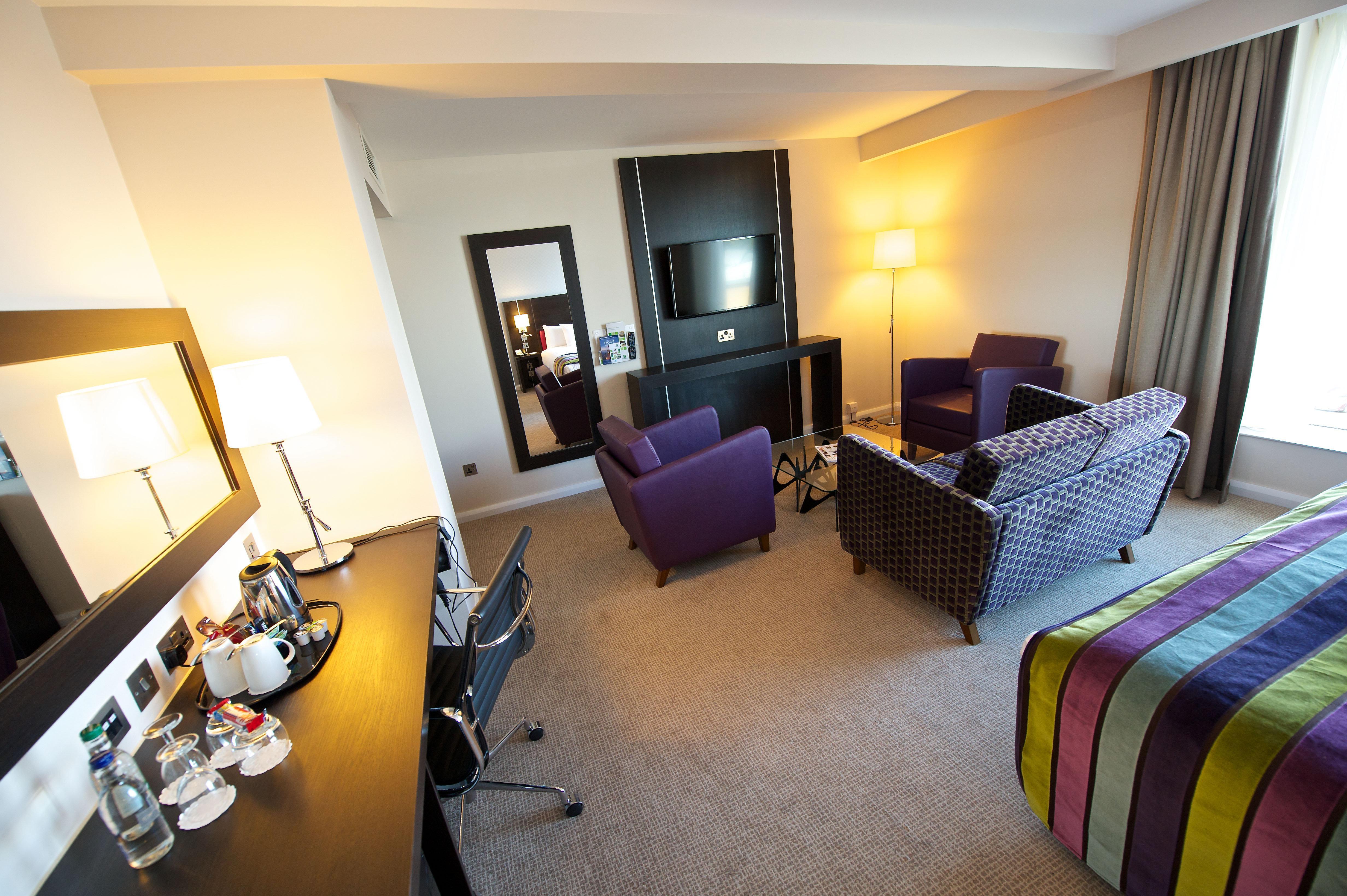 Holiday Inn Southend By Ihg Exterior foto