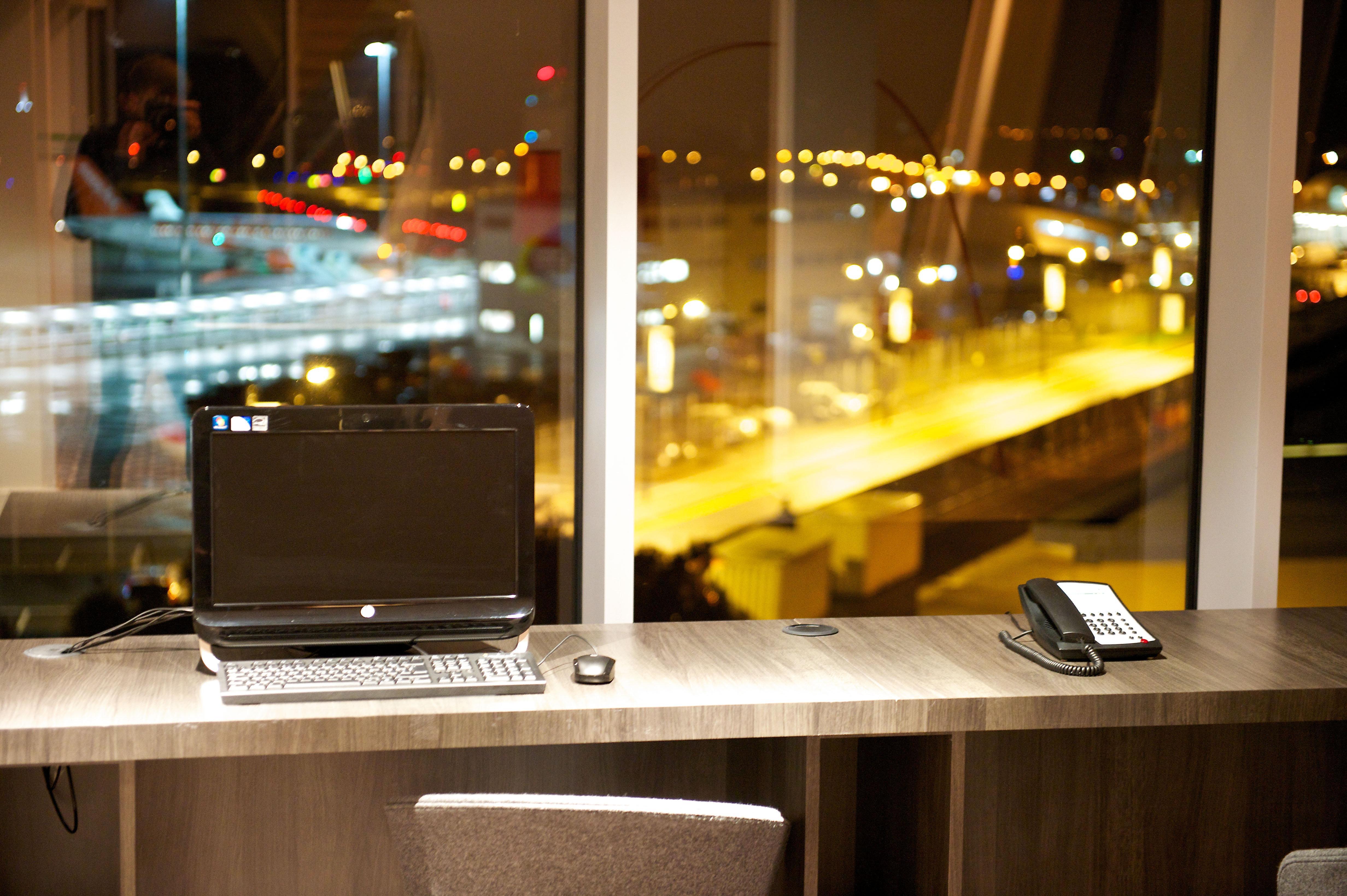 Holiday Inn Southend By Ihg Exterior foto