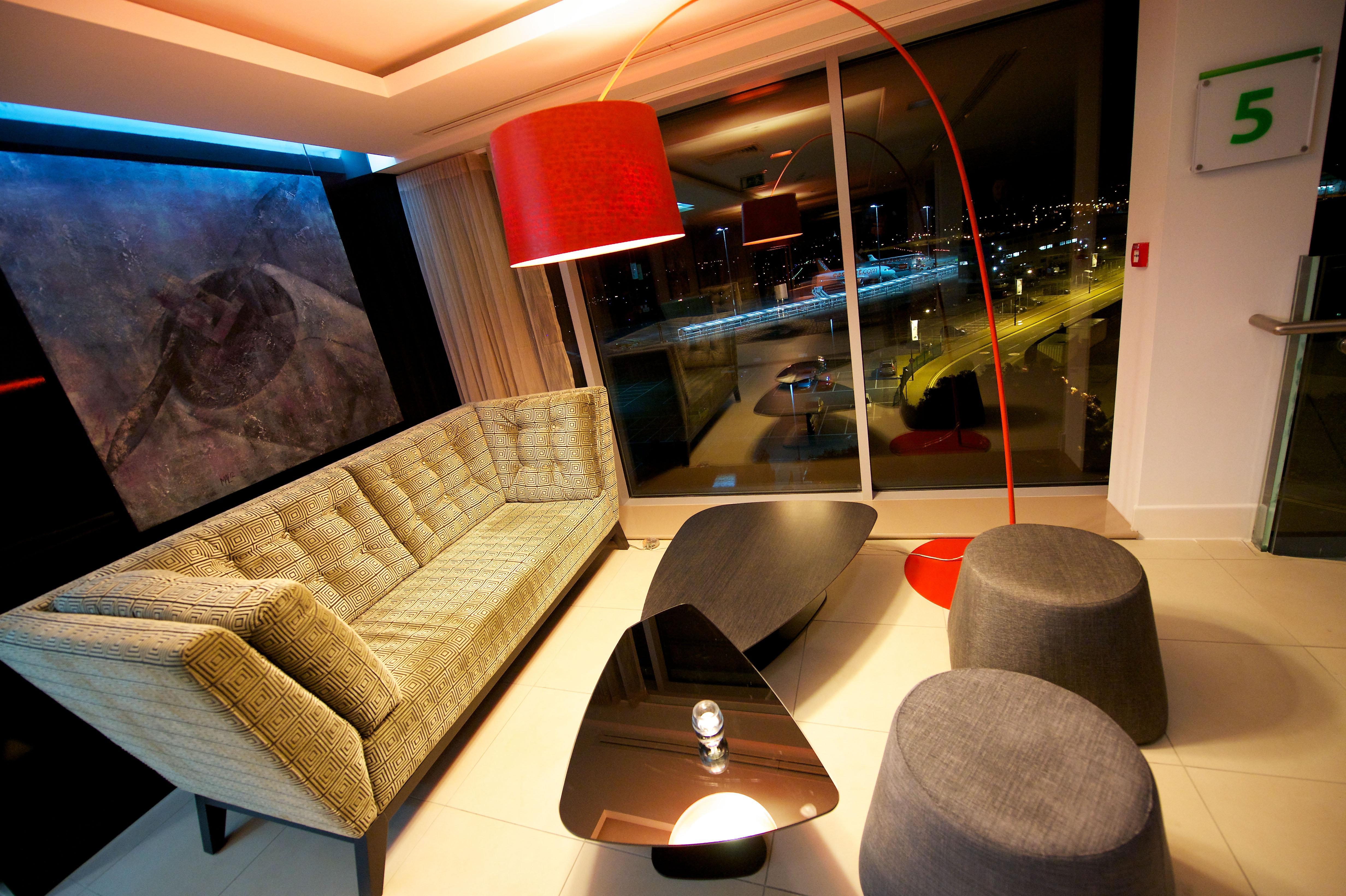 Holiday Inn Southend By Ihg Exterior foto