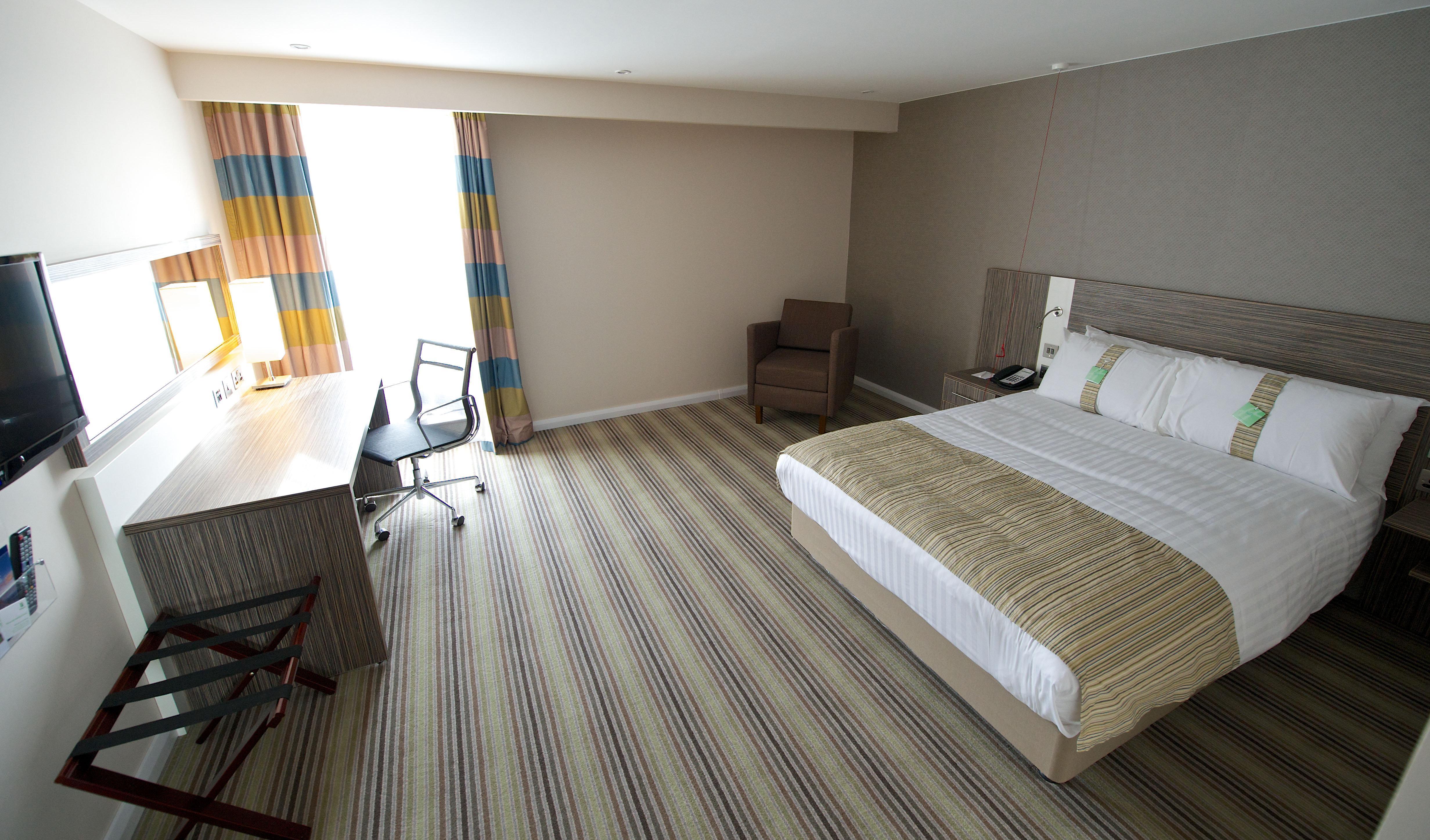 Holiday Inn Southend By Ihg Exterior foto