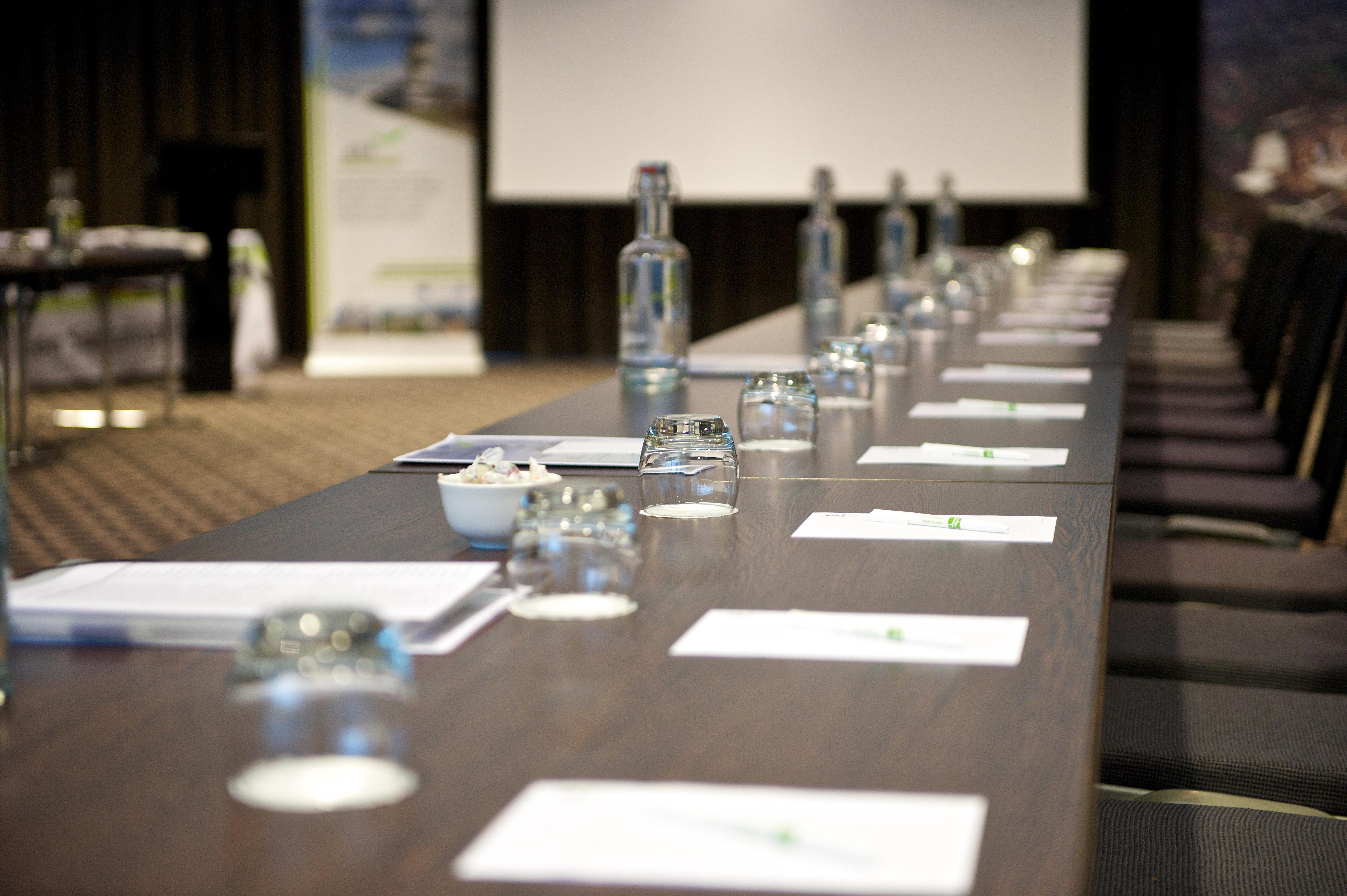 Holiday Inn Southend By Ihg Exterior foto