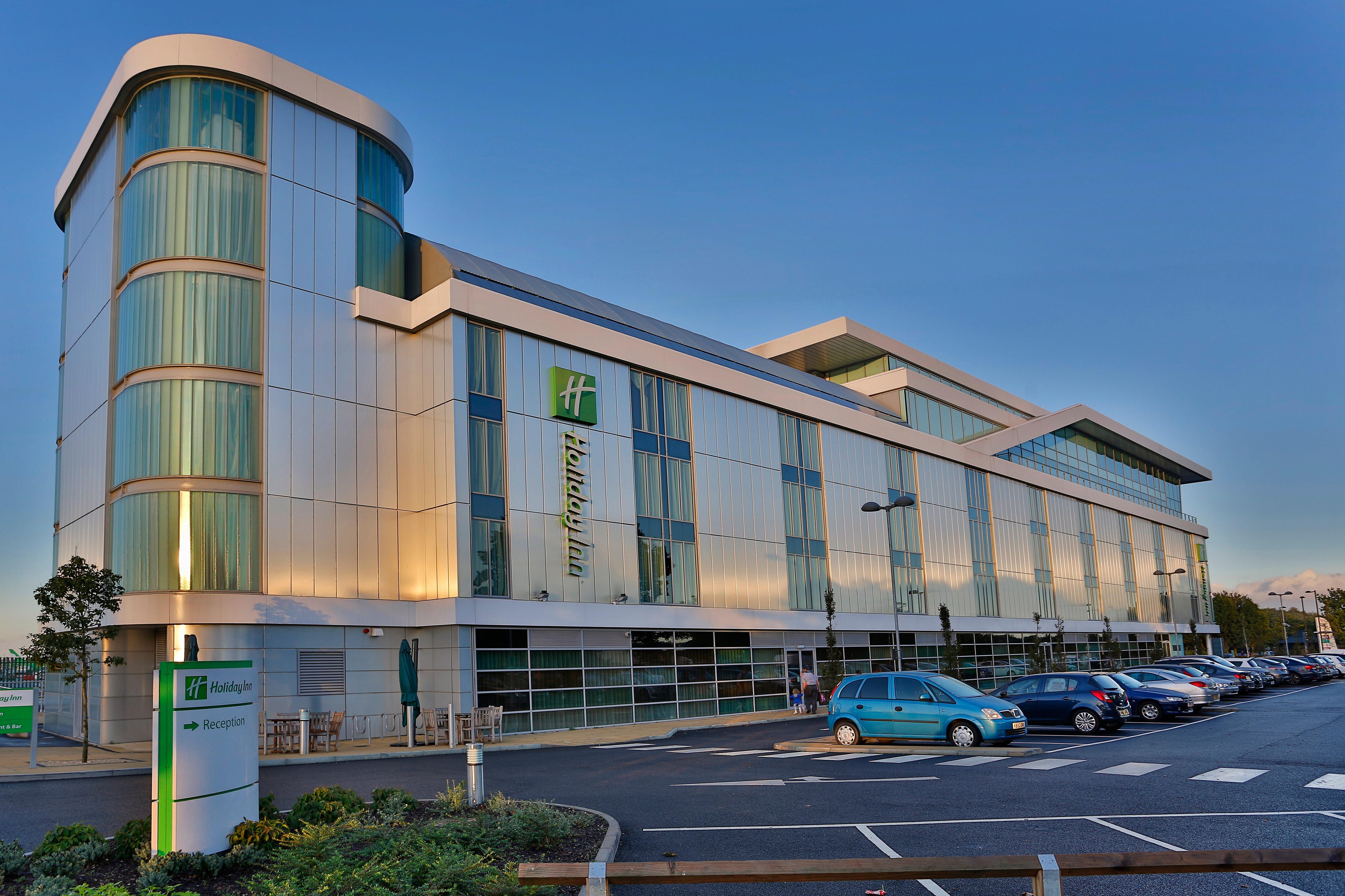 Holiday Inn Southend By Ihg Exterior foto